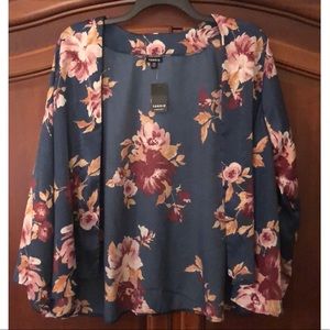 Torrid floral flowy cardigan or kimono size 1/2